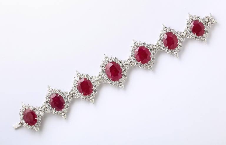 https://a.1stdibscdn.com/ruby-and-diamond-bracelet-for-sale-picture-3/j_415/j_140692421638384479211/6R1A2641_master.jpg?width=768