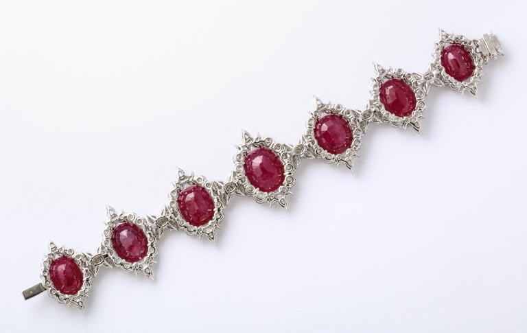 https://a.1stdibscdn.com/ruby-and-diamond-bracelet-for-sale-picture-5/j_415/j_140692421638384479121/6R1A2647_master.jpg?width=768