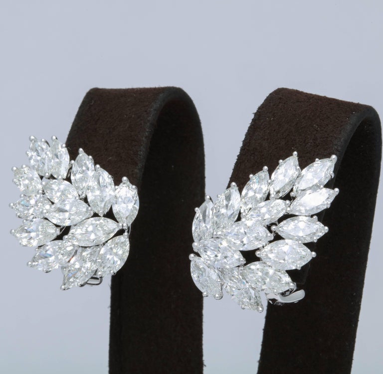 https://a.1stdibscdn.com/diamond-cluster-earrings-for-sale-picture-5/archivesE/upload/0/j_41520831523637148734/6R1A2650_master.jpg?width=768
