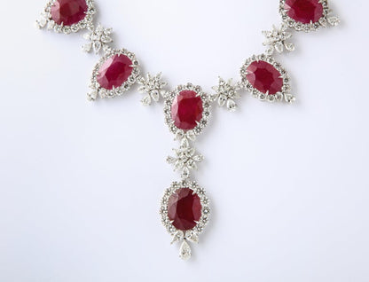 https://a.1stdibscdn.com/ruby-and-diamond-necklace-for-sale-picture-5/j_415/j_140693021638384666422/6R1A2660_master.jpg?width=768