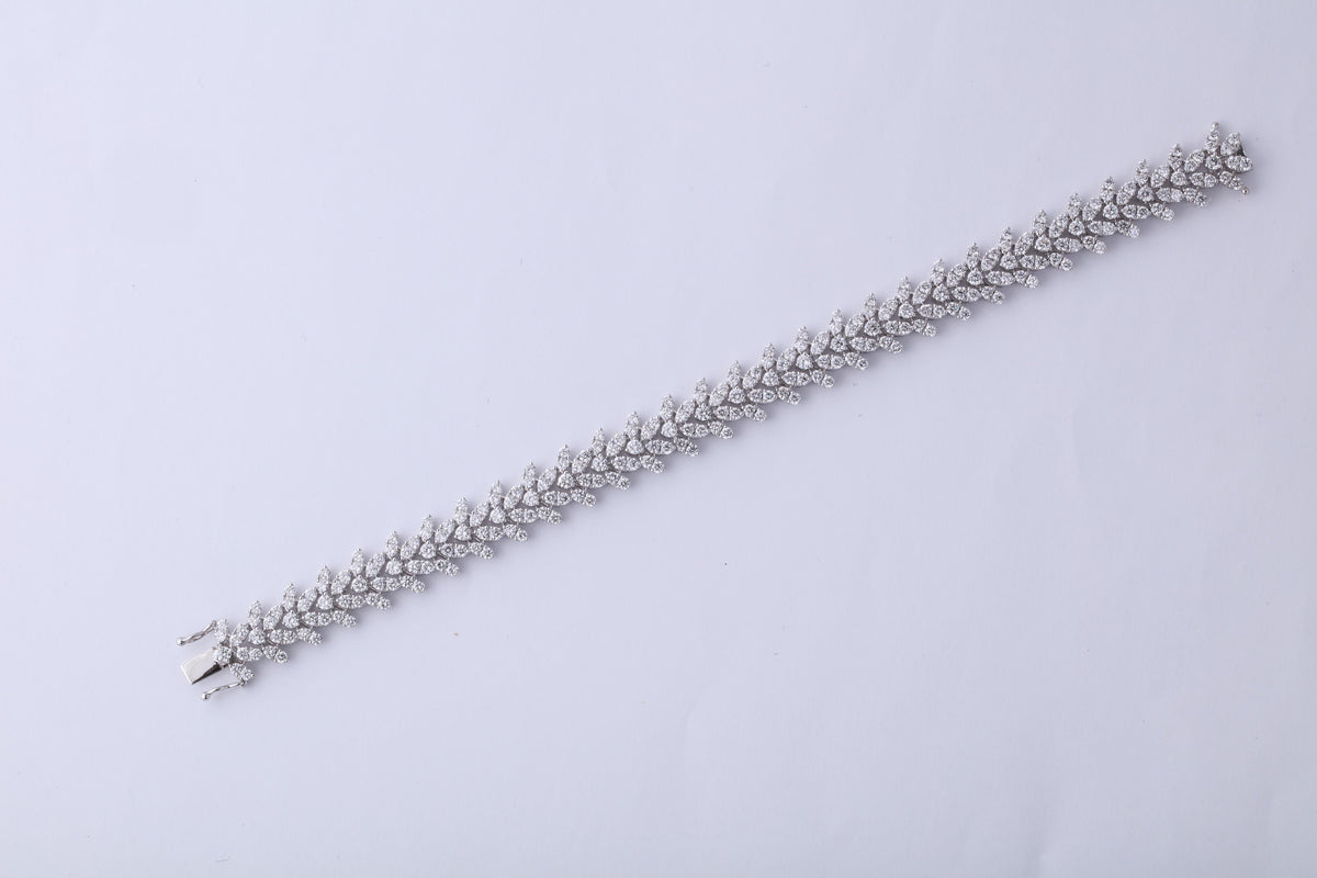 9.17 Carat Round Brilliant Diamond Wreath Bracelet 18k White Gold