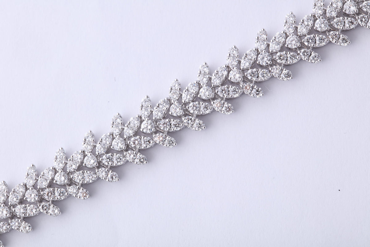 9.17 Carat Round Brilliant Diamond Wreath Bracelet 18k White Gold