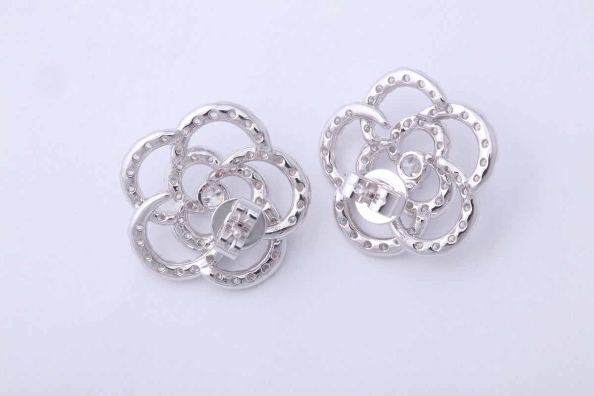 Glistening 1.85 Carat Diamond Camelia Flower Stud Earrings in 18k Gold