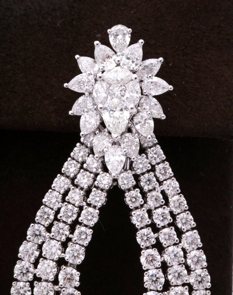 Elegant 15.60 Carat Diamond 18k White Gold Teardrop Dangle Earrings