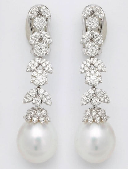 https://a.1stdibscdn.com/pearl-and-diamond-earrings-for-sale-picture-5/j_415/j_193187421684333968250/6R1A3819_master.jpg?width=768