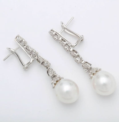 Elegant 18k White Gold Pearl and Round Brilliant Diamond Drop Earrings