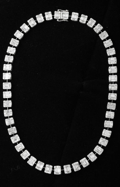 18k White Gold 27.64ct Emerald Cut Illusion Set Diamond Link Necklace