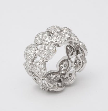 https://a.1stdibscdn.com/wide-diamond-flower-band-for-sale-picture-10/j_415/j_133715621632146840033/6R1A4969_master.jpg