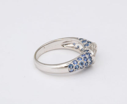 https://a.1stdibscdn.com/blue-sapphire-and-diamond-heart-ring-for-sale-picture-5/j_415/j_133715121632146559651/6R1A5039_master.jpg?width=768