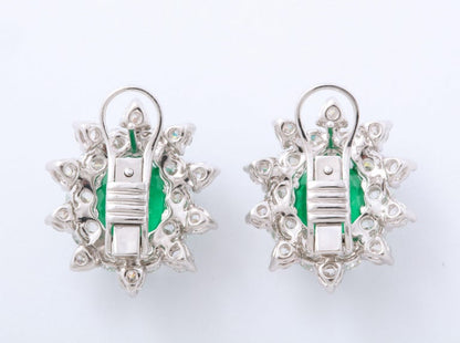 https://a.1stdibscdn.com/emerald-and-diamond-earrings-for-sale-picture-8/j_415/1575403474698/6R1A5055_master.jpg?width=768