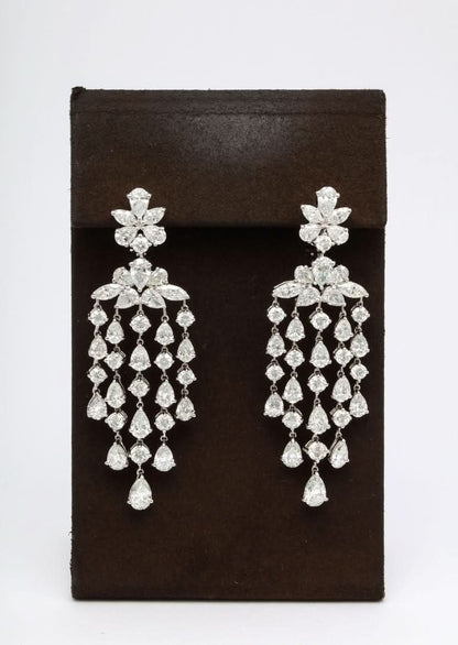 Exquisite 25.42 Carat Diamond Chandelier Dangle Earrings in Platinum