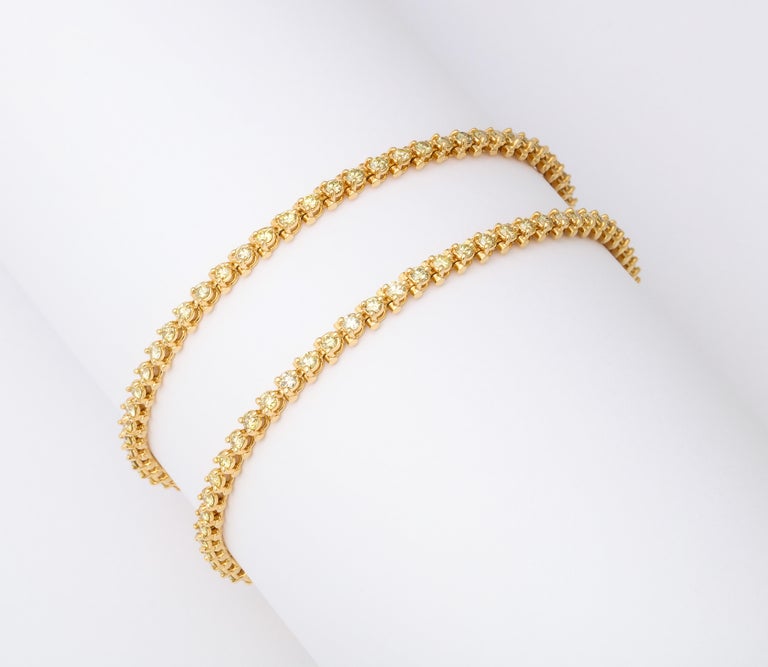 https://a.1stdibscdn.com/yellow-diamond-bracelets-for-sale-picture-3/j_415/j_168334521661871136958/6R1A5110_master.jpg?width=768