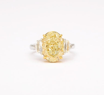 https://a.1stdibscdn.com/6-carat-oval-yellow-diamond-ring-gia-certified-for-sale-picture-5/j_415/j_180650221672242089879/6R1A5233_master.jpg