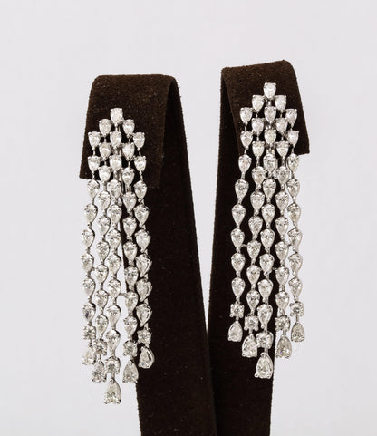 https://a.1stdibscdn.com/diamond-earrings-for-sale-picture-4/j_415/j_180977621672757111676/6R1A5278_master.jpg