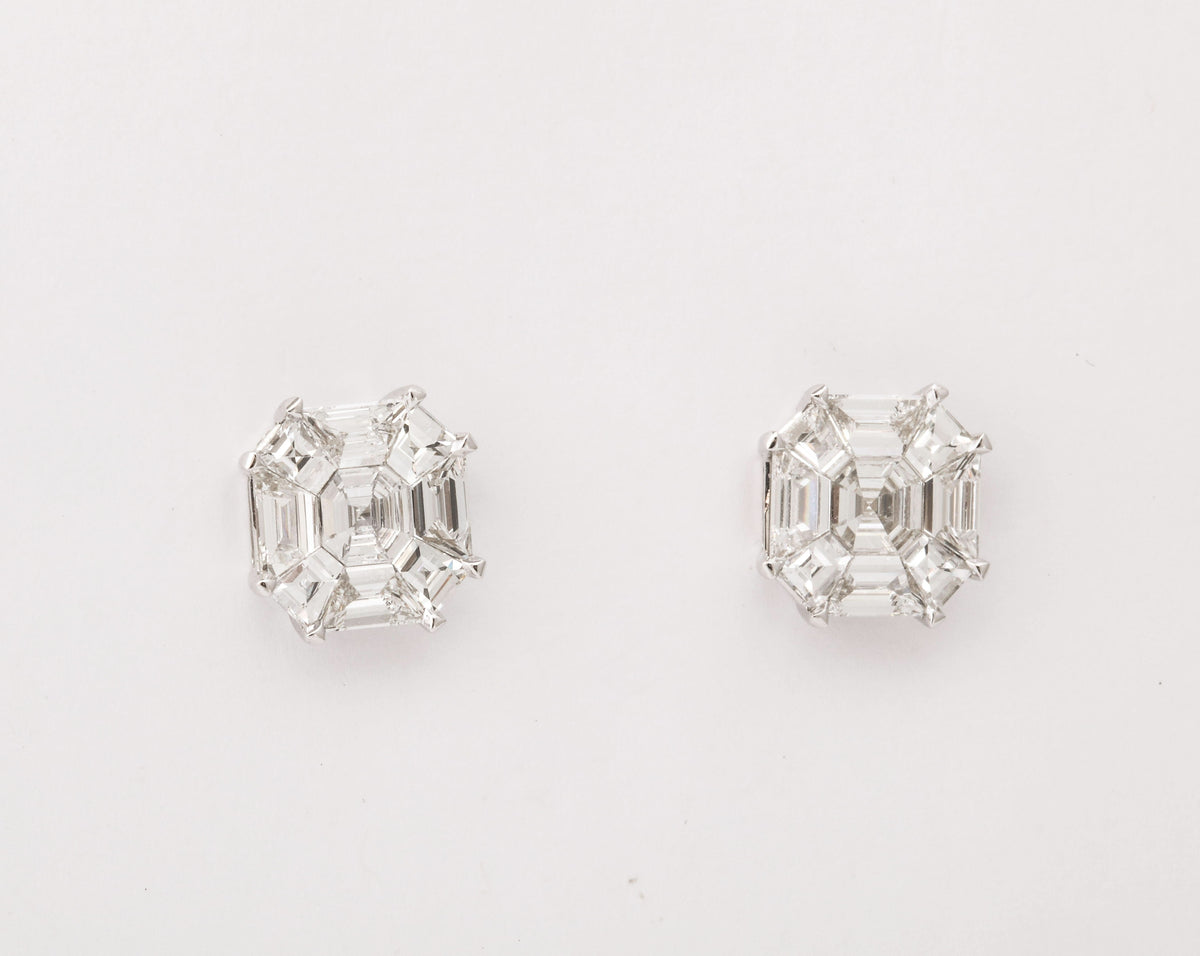 https://a.1stdibscdn.com/asscher-cut-stud-earrings-illusion-set-for-sale-picture-6/j_415/j_180651721672243242893/6R1A5316_master.jpg