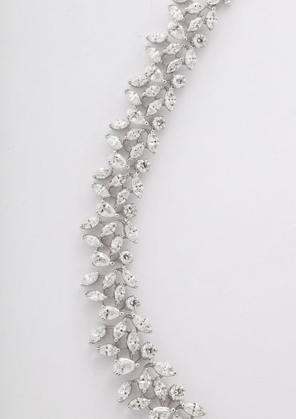https://a.1stdibscdn.com/diamond-necklace-for-sale-picture-6/j_415/j_180729421672327269139/6R1A5383_master.jpg?width=768