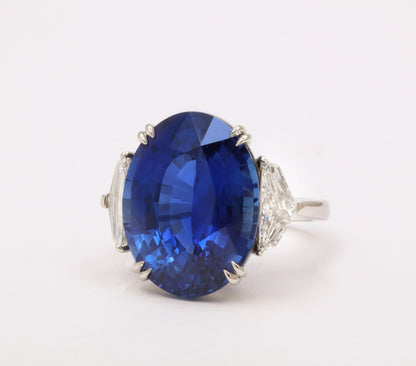 Rare 20 Carat Royal Blue Ceylon Sapphire Platinum Cocktail Ring