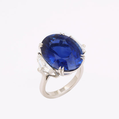 Rare 20 Carat Royal Blue Ceylon Sapphire Platinum Cocktail Ring