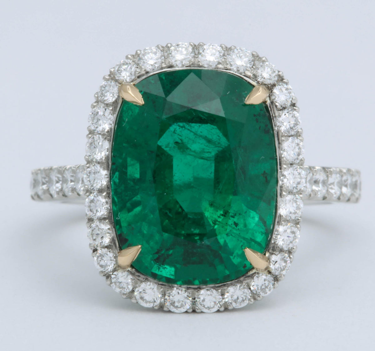 https://a.1stdibscdn.com/5-carat-green-emerald-cushion-cut-diamond-halo-ring-gia-certified-no-oil-for-sale-picture-3/0/j_48413131535730118816/6R1A5986_master.jpg