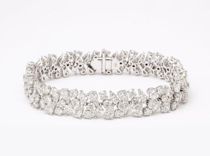 Exquisite 25.17 Carat Multi-Shape Diamond Link Bracelet 18k White Gold