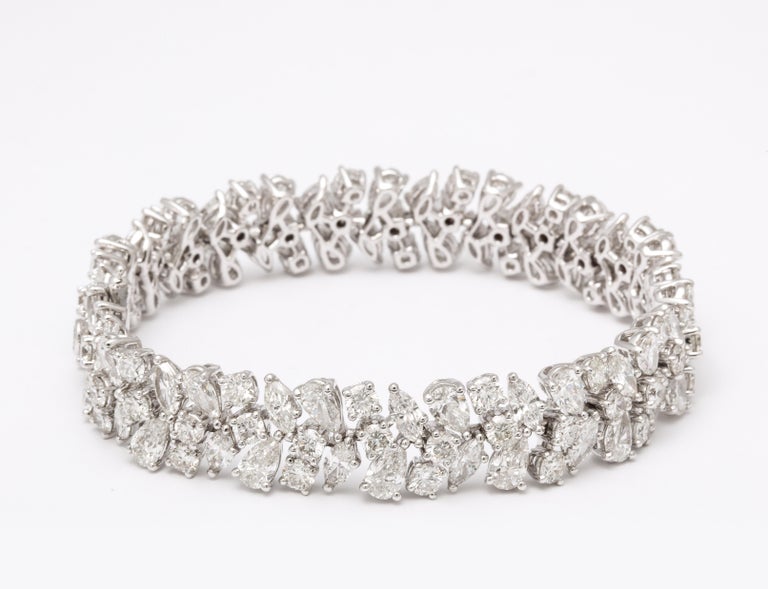 https://a.1stdibscdn.com/diamond-bracelet-for-sale-picture-7/j_415/j_161980821655913511351/6R1A6008_master.jpg?width=768