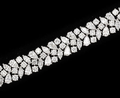 https://a.1stdibscdn.com/diamond-bracelet-for-sale-picture-2/j_415/j_161980821655913506731/6R1A6007_master.jpg?width=768