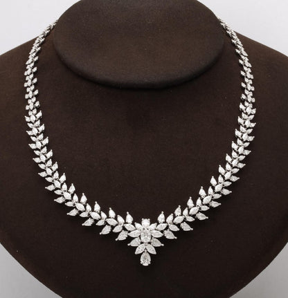 https://a.1stdibscdn.com/diamond-necklace-for-sale-picture-7/j_415/j_165036021658772115596/6R1A6044_master.jpg