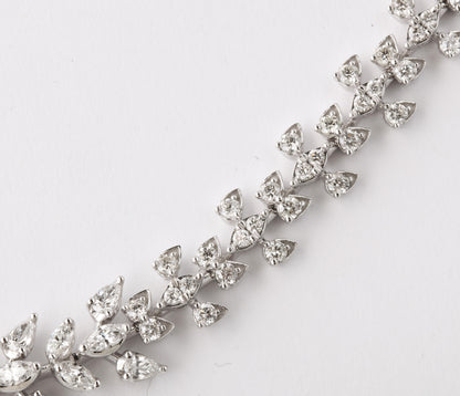16.73 Carat Multi-Shape Diamond 18k White Gold Wreath Choker Necklace