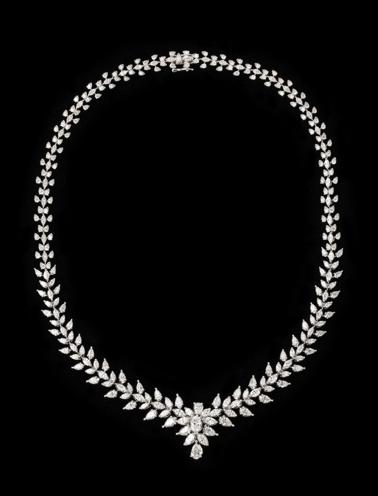 https://a.1stdibscdn.com/diamond-necklace-for-sale/j_415/j_165036021658772084645/j_16503602_1658772085842_bg_processed.jpg?width=768