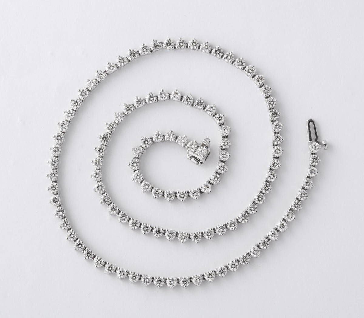 11 Carat Round Brilliant Diamond Tennis Necklace in White Gold