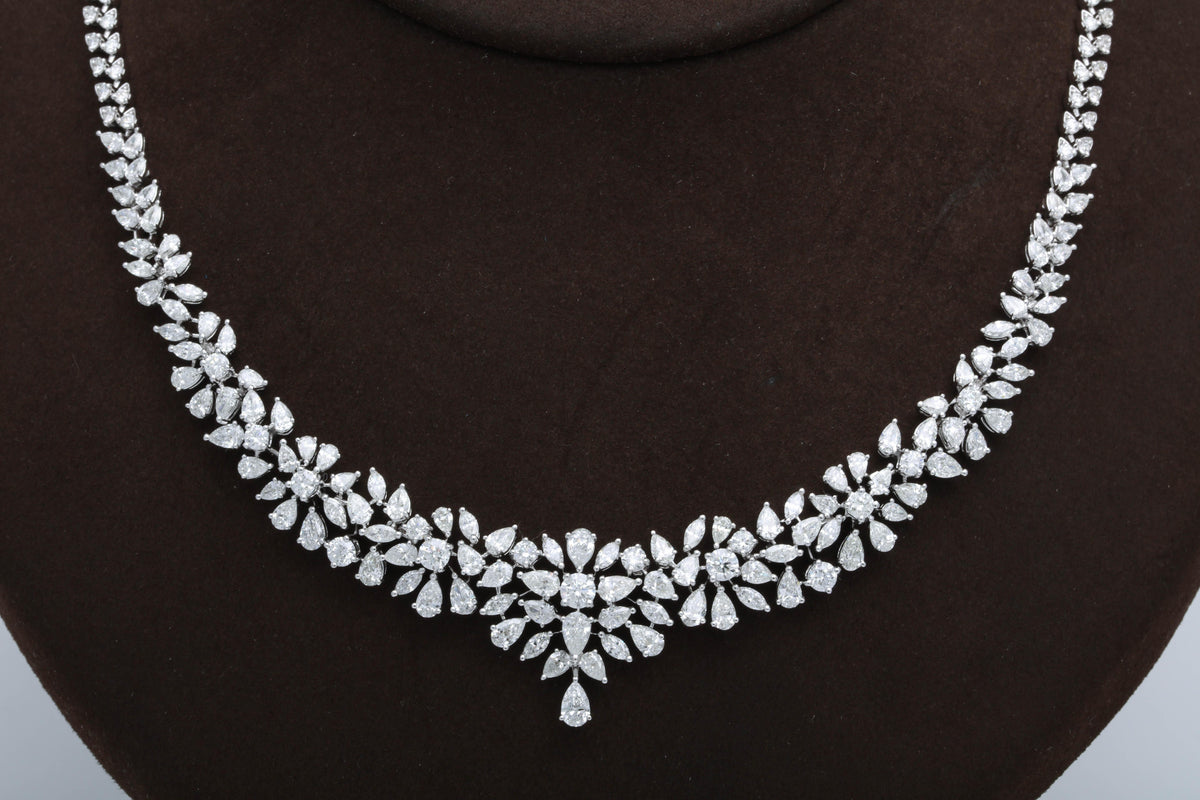 https://a.1stdibscdn.com/multi-shape-diamond-necklace-for-sale-picture-5/0/j_48413731535730190604/6R1A6092_master.jpg