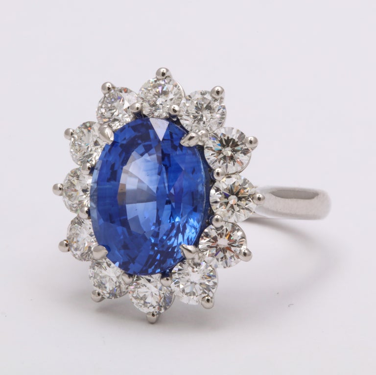 https://a.1stdibscdn.com/ceylon-blue-sapphire-and-diamond-ring-for-sale-picture-5/j_415/1566325219364/6R1A6092_master.jpg?width=768