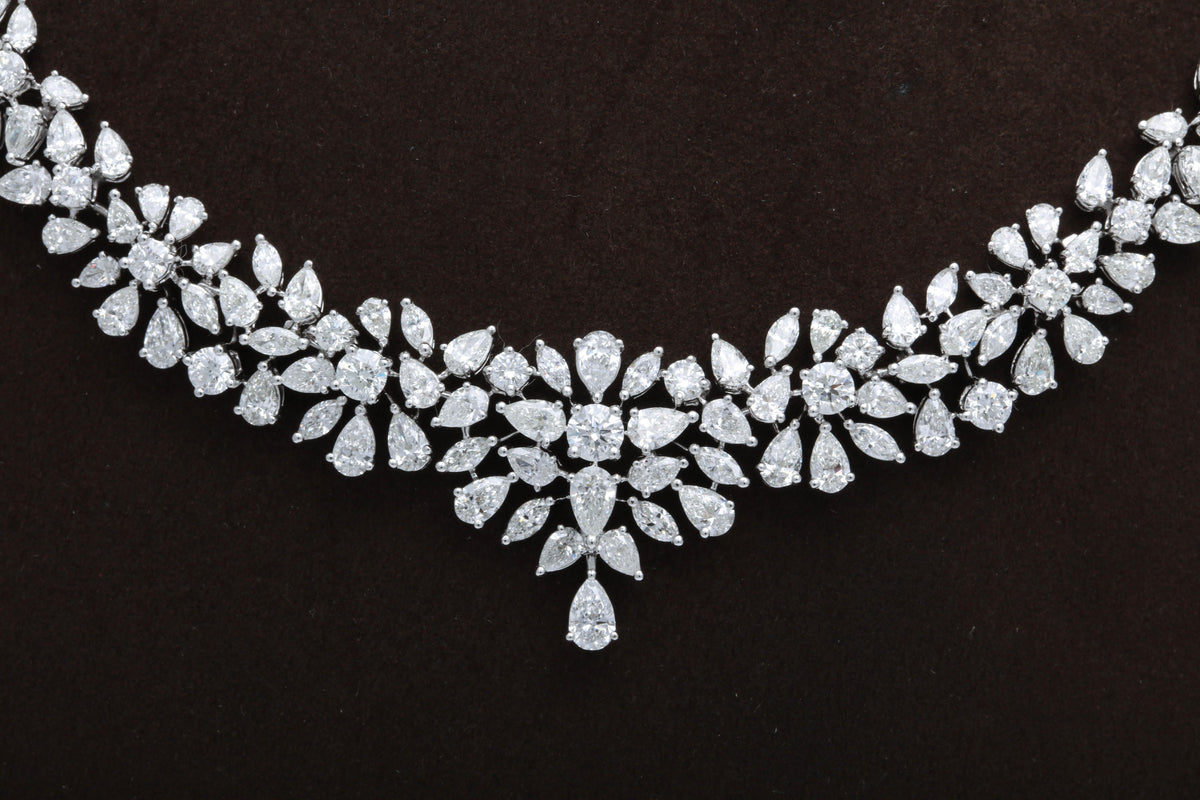 https://a.1stdibscdn.com/multi-shape-diamond-necklace-for-sale-picture-7/0/j_48413731535730194795/6R1A6101_master.jpg