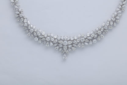 Exquisite 20.12 Carat Multi-Shape Diamond 18k White Gold Choker Necklace