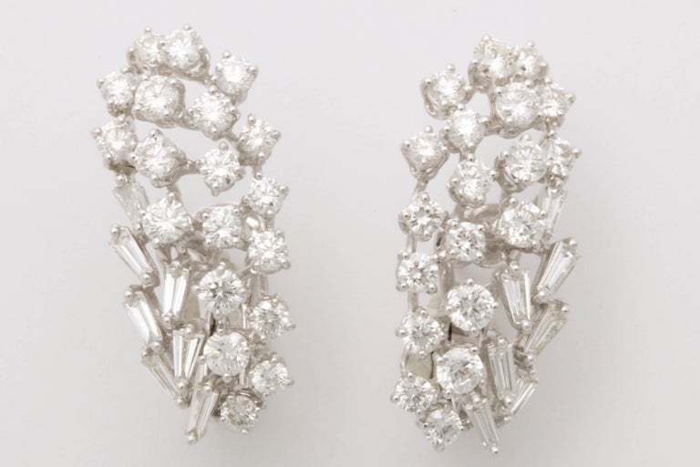 https://a.1stdibscdn.com/diamond-earring-clusters-for-sale-picture-3/0/j_46389731532548070353/6R1A6546_master.jpg?width=768