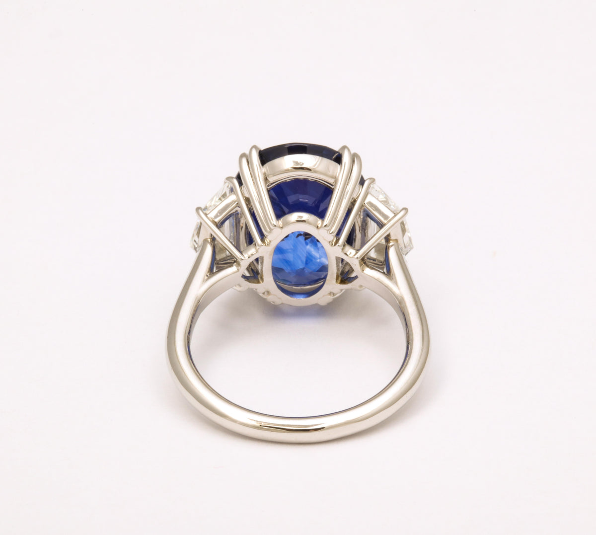 10 Carat Ceylon Vivid Blue Sapphire and Diamond Platinum Ring