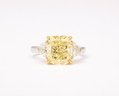 https://a.1stdibscdn.com/5-carat-yellow-diamond-ring-for-sale-picture-9/j_415/j_154958521650391214999/6R1A6666_master.jpg