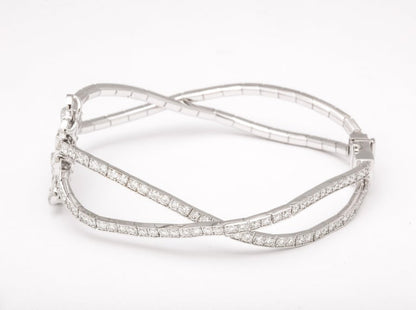 Handmade Triple Butterfly 5.65 Carat Pave Diamond White Gold Bracelet