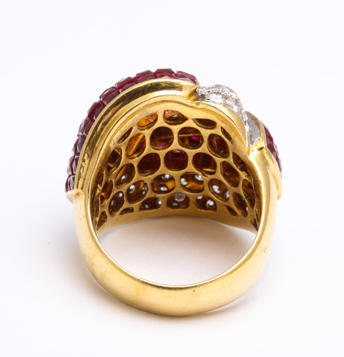 https://a.1stdibscdn.com/mystery-set-ruby-and-diamond-bombe-cocktail-ring-for-sale-picture-8/j_415/1612454743880/6R1A6814_master.jpg