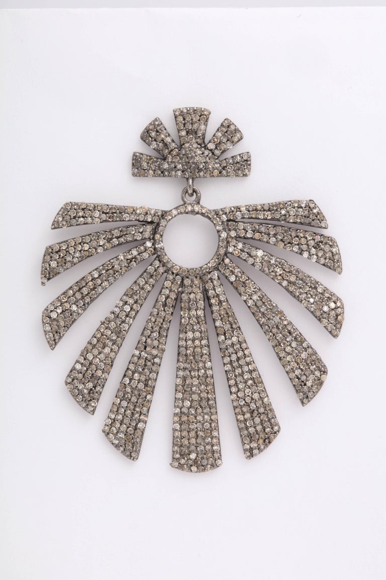 https://a.1stdibscdn.com/diamond-fashion-dangle-earrings-for-sale-picture-7/0/j_54005021542818546736/6R1A7127_master.jpg?width=768