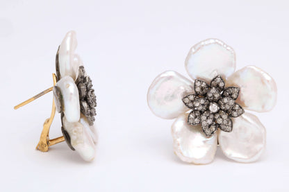 https://a.1stdibscdn.com/pearl-leaf-and-diamond-flower-earring-for-sale-picture-5/j_415/j_130060421628558032950/6R1A7168_master.jpg