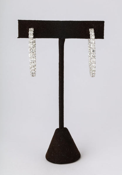 https://a.1stdibscdn.com/diamond-hoops-for-sale-picture-10/j_415/1607532466978/6R1A7409_master.jpg?width=768