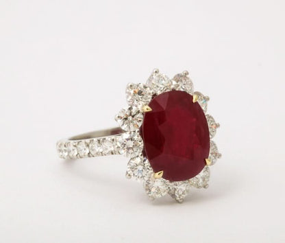 https://a.1stdibscdn.com/6-carat-burma-ruby-and-diamond-ring-for-sale-picture-7/j_415/j_188492521680028572378/6R1A7714_master.jpg?width=768
