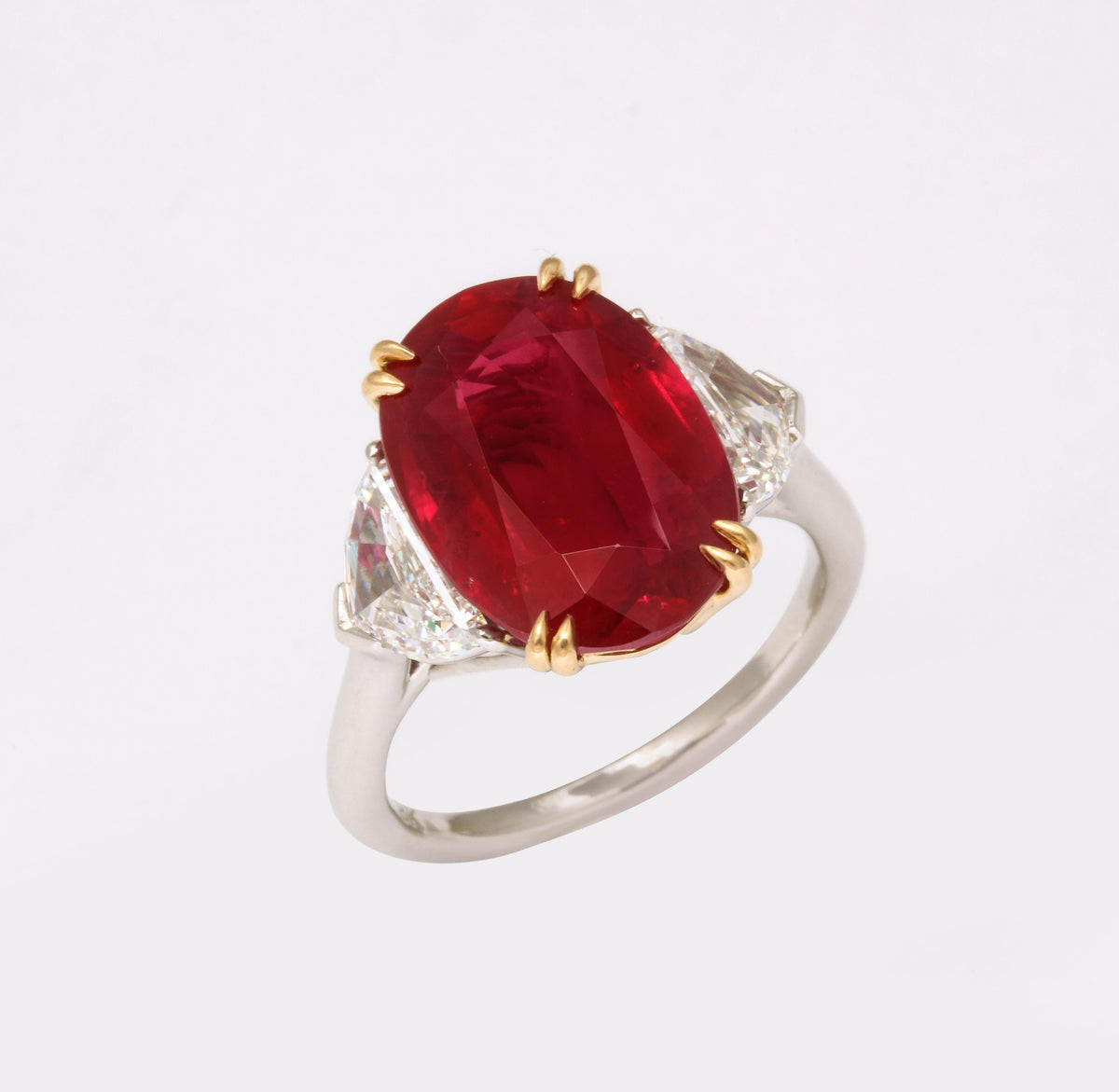 Exquisite 7.63 Carat Thai Ruby and Diamond Platinum Engagement Ring