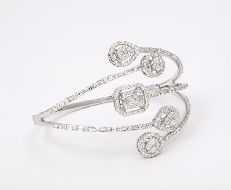 Stunning 18k Gold Multi Shape Diamond Bangle Bracelet 4.18 Carats