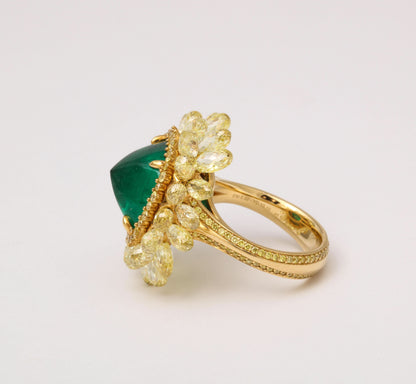 5.59ct Sugarloaf Colombian Emerald and Yellow Diamond Gold Ring