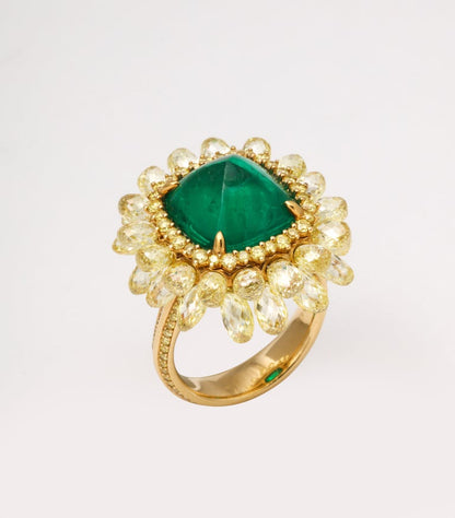 Exquisite 5.59 Carat Colombian Sugarloaf Emerald Yellow Diamond Cocktail Ring