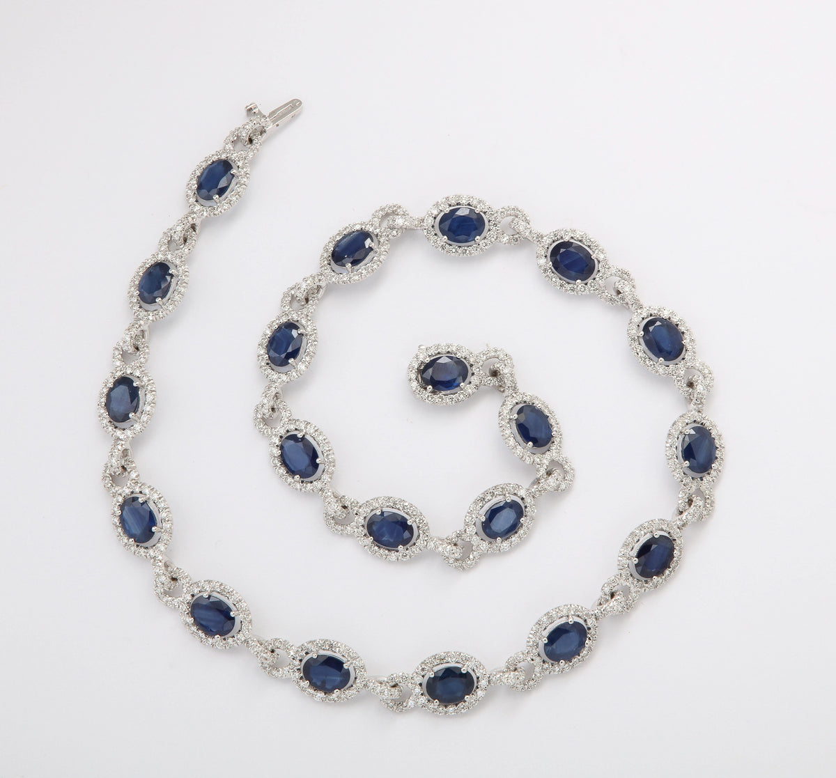 Exquisite 18k White Gold Blue Sapphire and Diamond Link Necklace