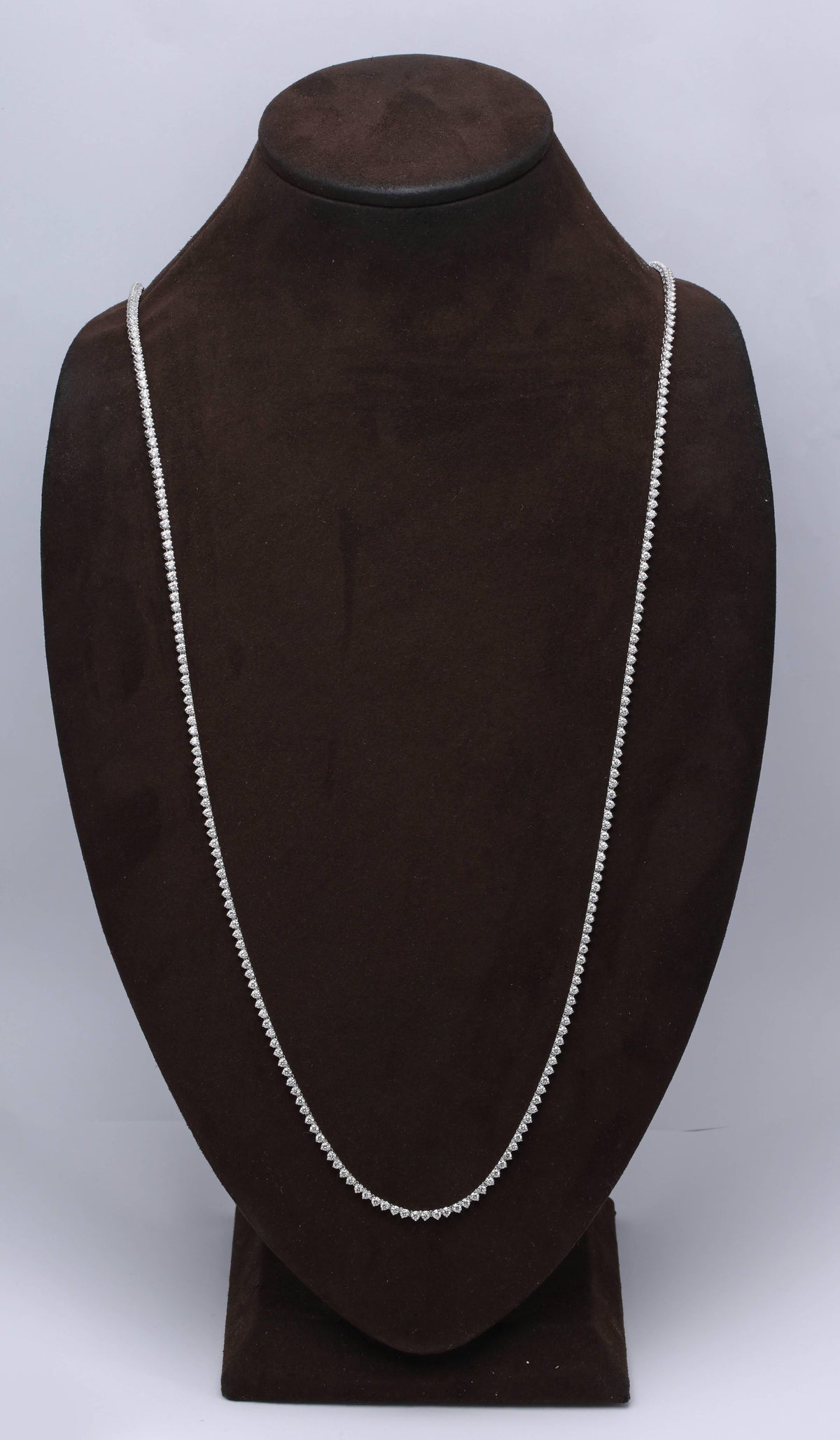 https://a.1stdibscdn.com/diamond-tennis-opera-necklace-for-sale-picture-2/j_415/j_122653221620592286702/6R1A9086_master.jpg