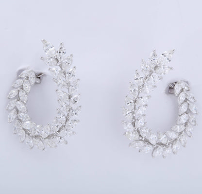 https://a.1stdibscdn.com/marquise-diamond-swirl-earring-for-sale-picture-5/0/j_45216831530288146896/6R1A9119_master.jpg
